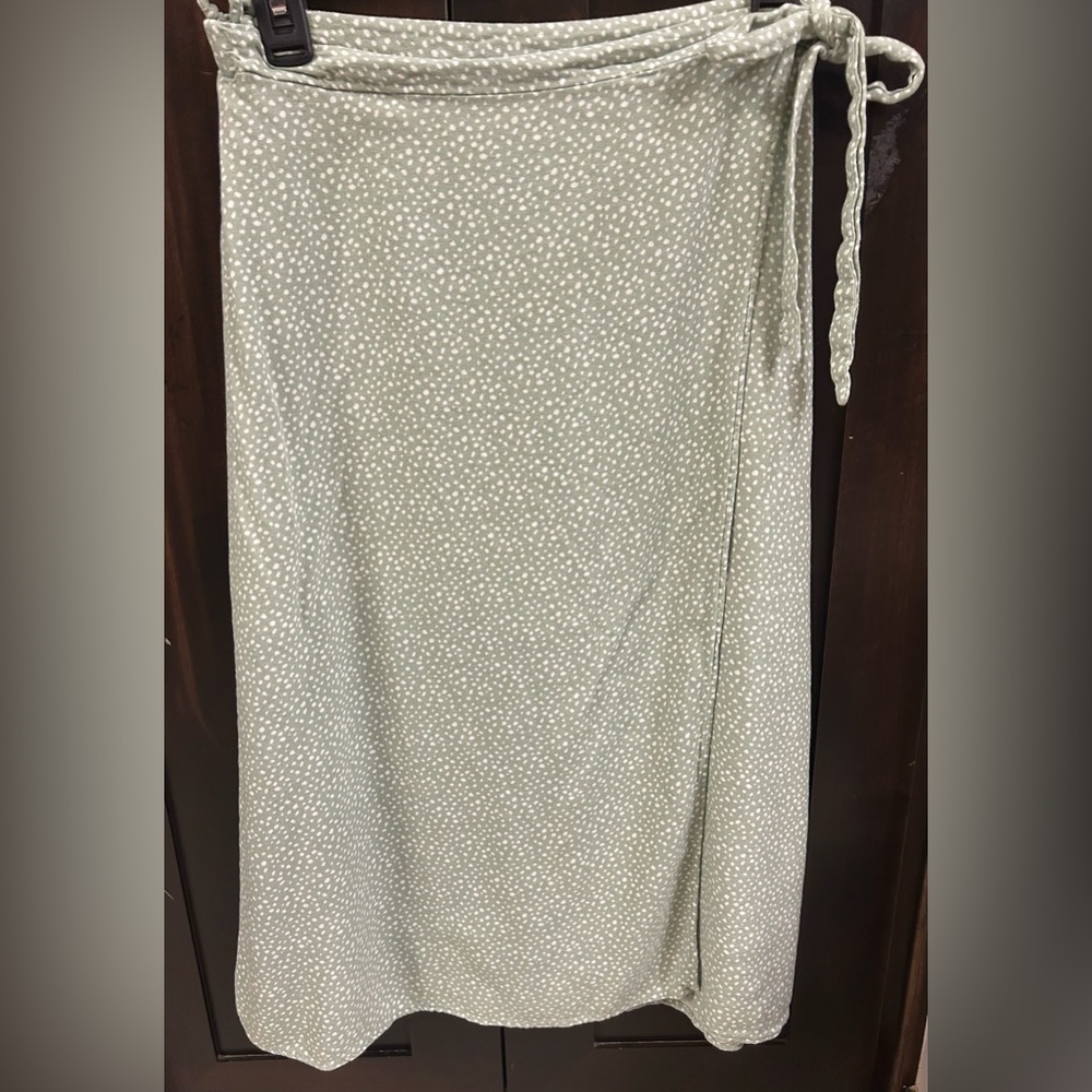 Urban Romantics 100% Rayon Tie Wrap Skirt Sz L